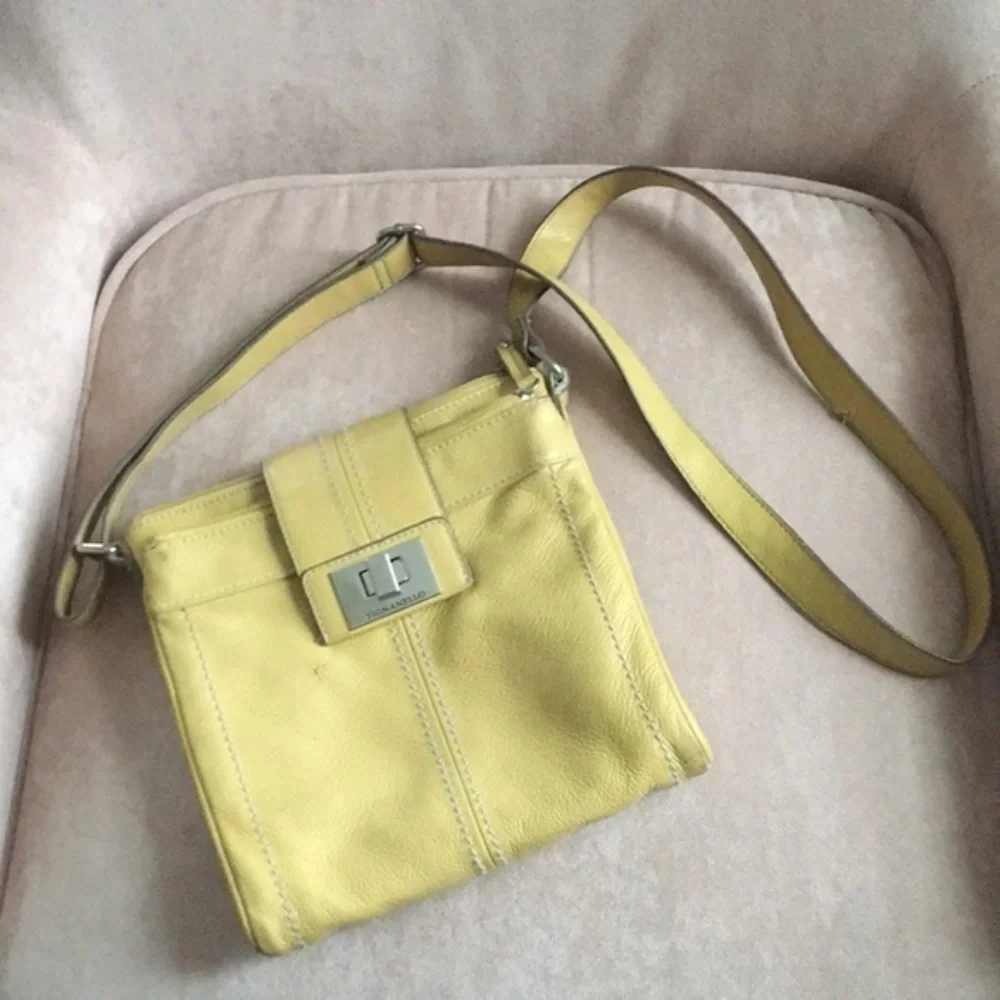 TIGNANELLO Yellow Pebble‎ Leather Crossbody